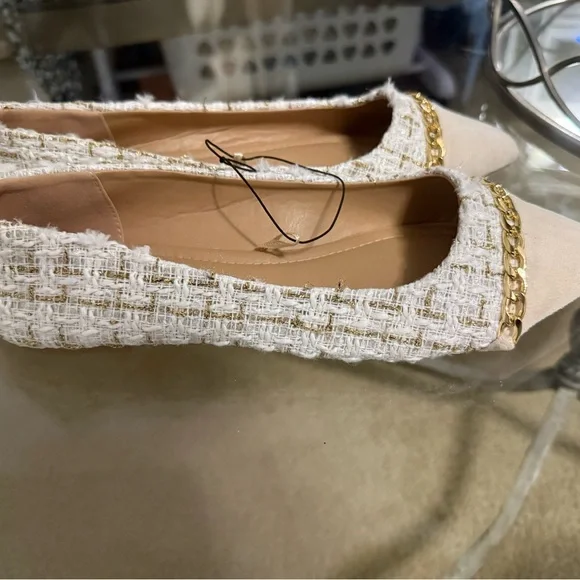 Beige & White Tweed Flats With Gold Chainlink Accent - Picture 4 of 6